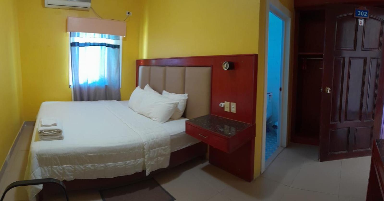 China Town Hotel Caye Caulker Eksteriør bilde
